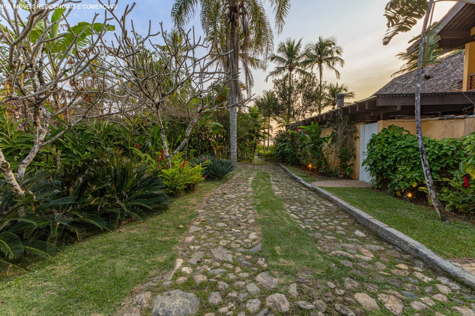 Casa de Condomínio à venda com 7 quartos, 1100m² - Foto 24