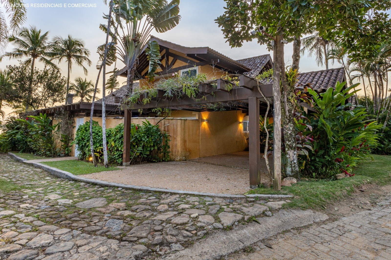 Casa de Condomínio à venda com 7 quartos, 1100m² - Foto 19