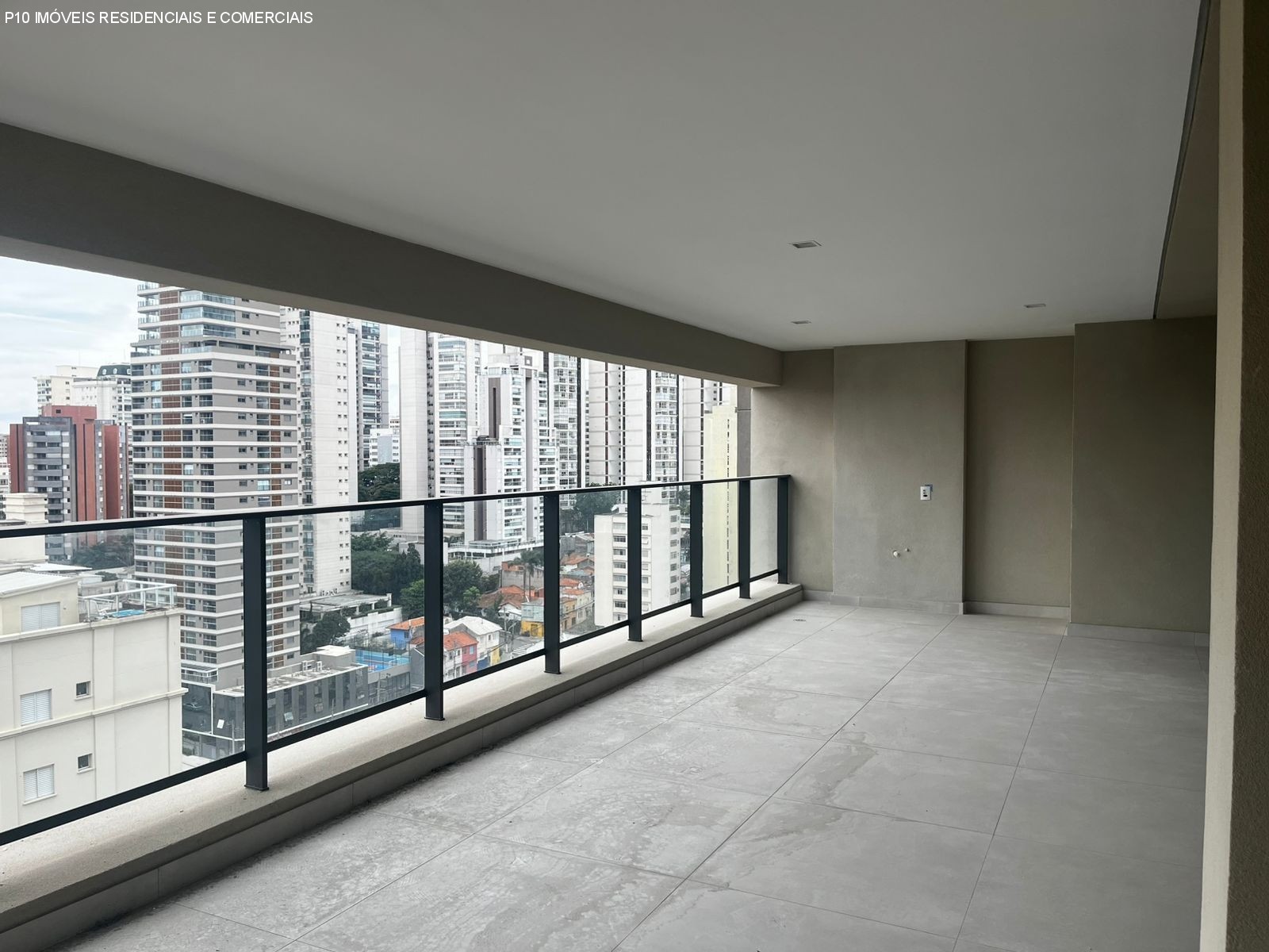 Apartamento, 3 quartos, 156 m² - Foto 2