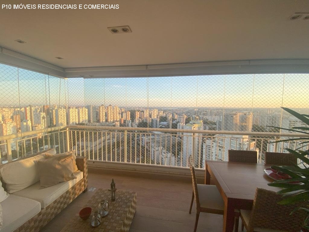 Apartamento, 3 quartos, 223 m² - Foto 1