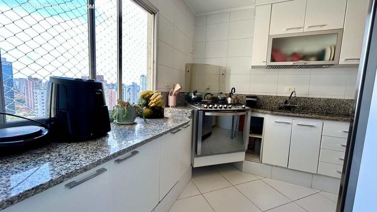 Apartamento à venda com 3 quartos, 124m² - Foto 11