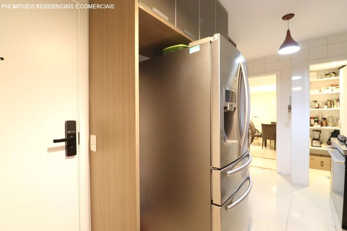 Apartamento à venda com 3 quartos, 167m² - Foto 9
