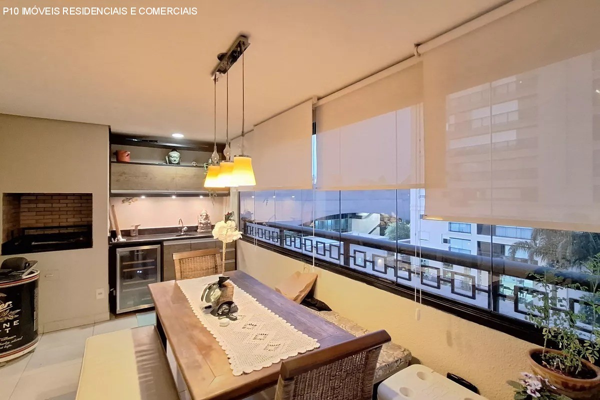 Apartamento à venda com 3 quartos, 167m² - Foto 3