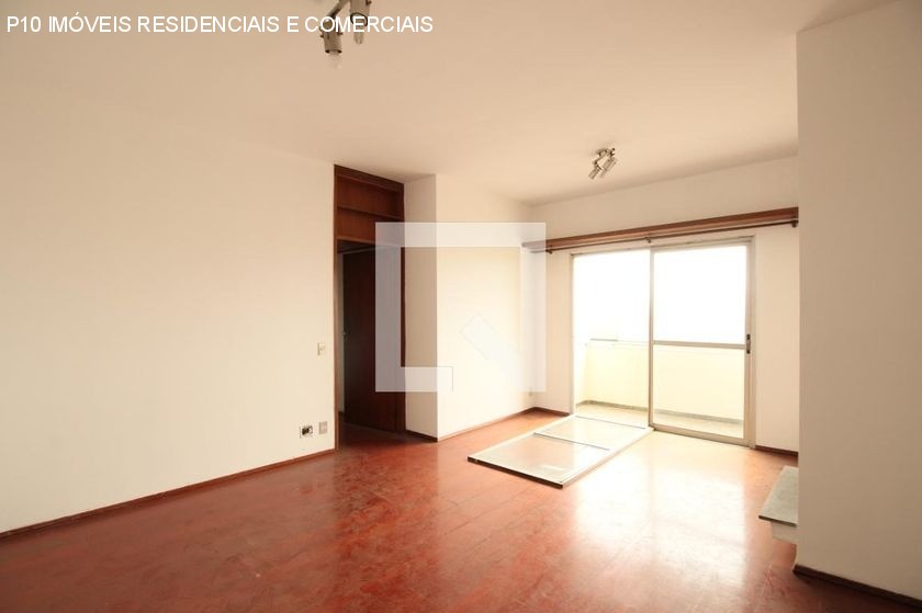 Apartamento à venda com 2 quartos, 70m² - Foto 3