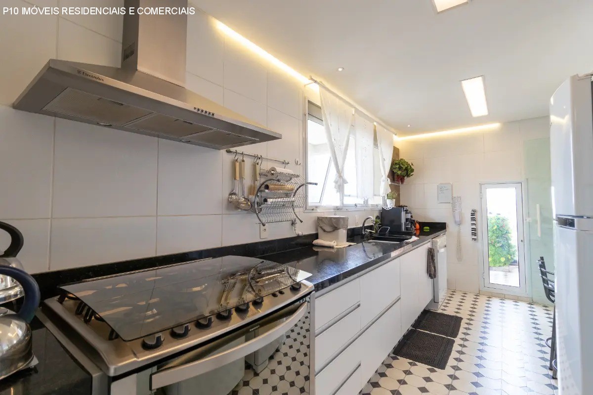 Apartamento à venda com 3 quartos, 251m² - Foto 22