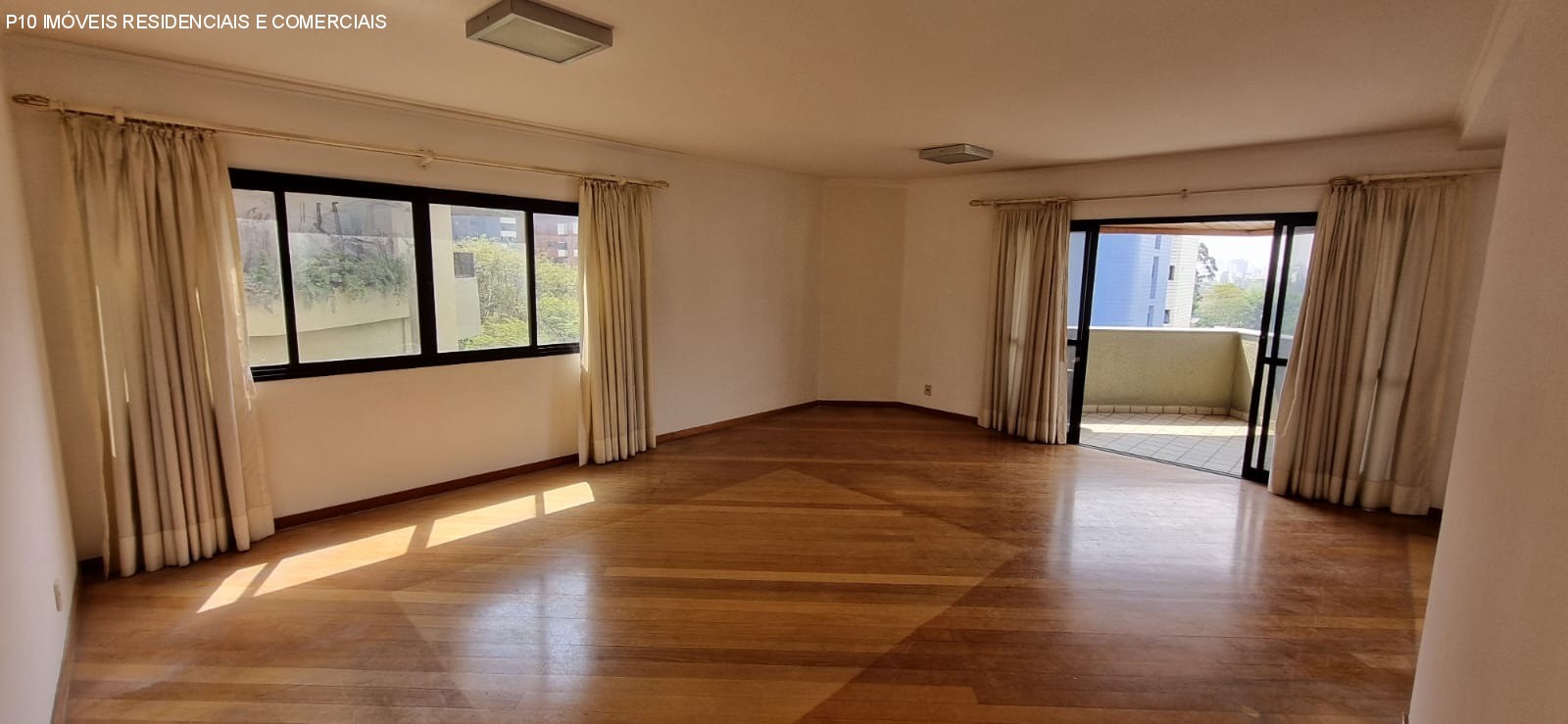 Apartamento, 4 quartos, 215 m² - Foto 2
