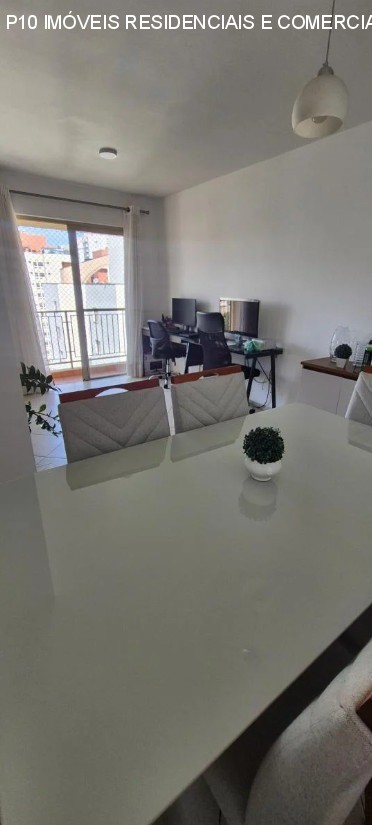 Apartamento à venda com 2 quartos, 67m² - Foto 3