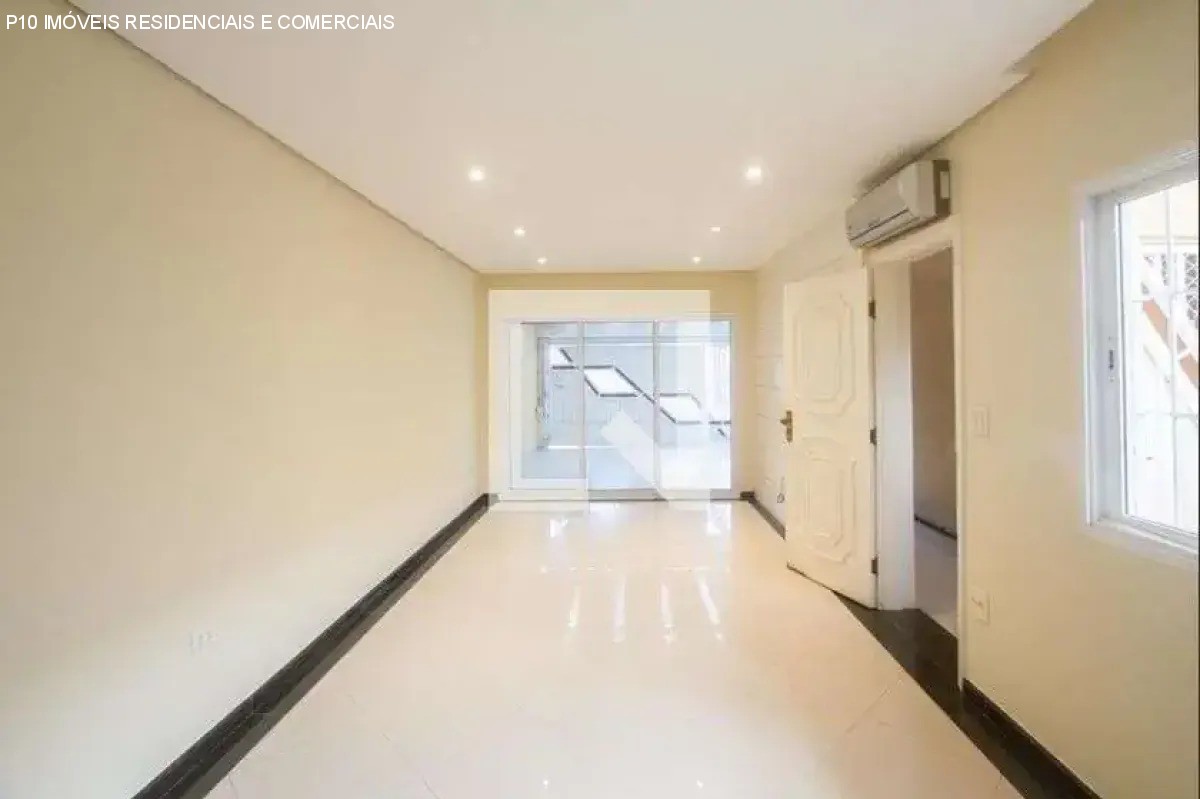 Sobrado à venda com 4 quartos, 220m² - Foto 3