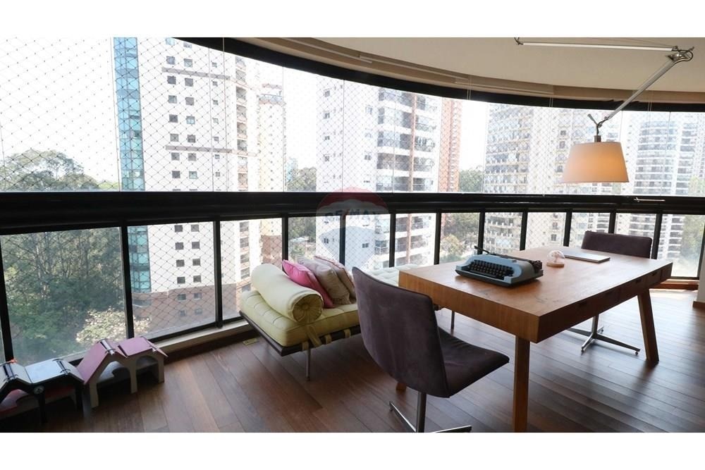 Apartamento, 3 quartos, 168 m² - Foto 1