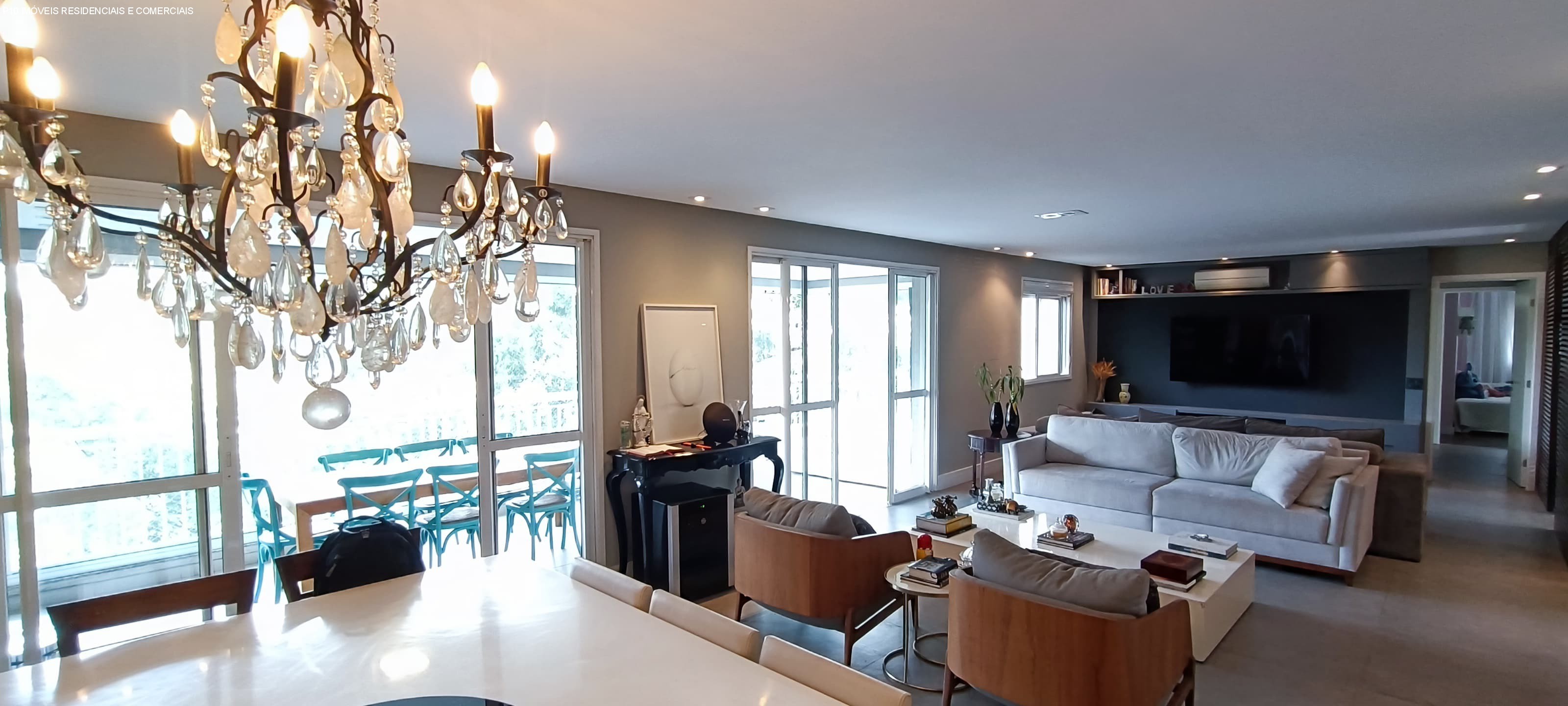 Apartamento, 3 quartos, 223 m² - Foto 2
