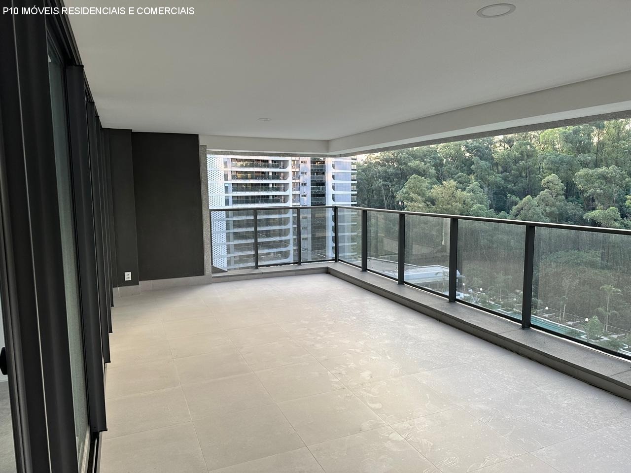 Apartamento, 4 quartos, 330 m² - Foto 1