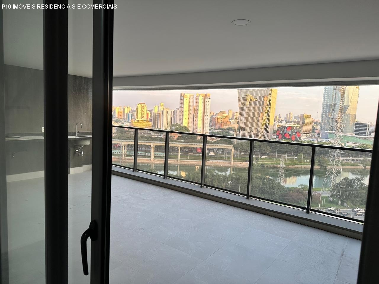 Apartamento, 4 quartos, 330 m² - Foto 11