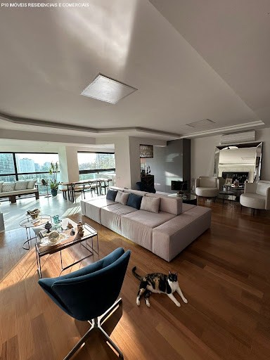 Apartamento, 4 quartos, 242 m² - Foto 1