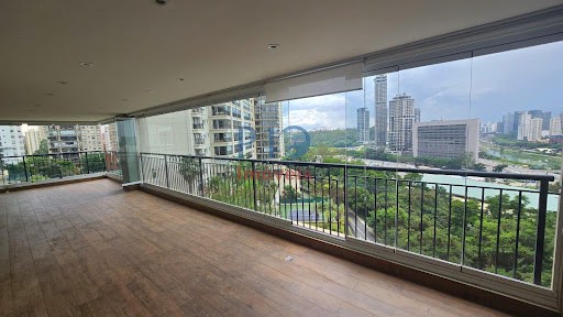 Apartamento, 3 quartos, 247 m² - Foto 2