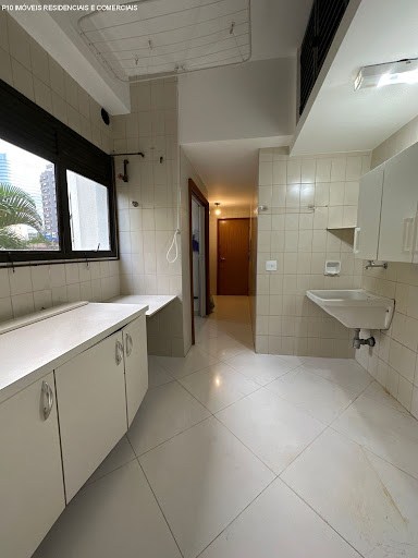Apartamento, 3 quartos, 197 m² - Foto 2