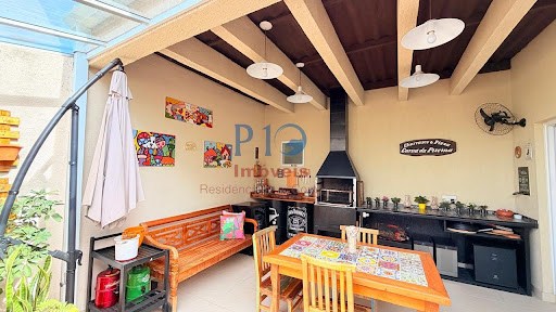 Casa, 3 quartos, 1430 m² - Foto 1