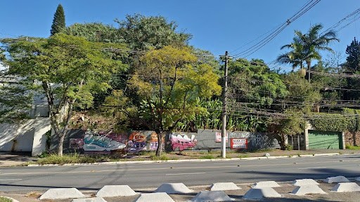 Loteamento e Condomínio - Foto 1