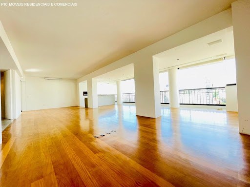 Apartamento, 3 quartos, 215 m² - Foto 2