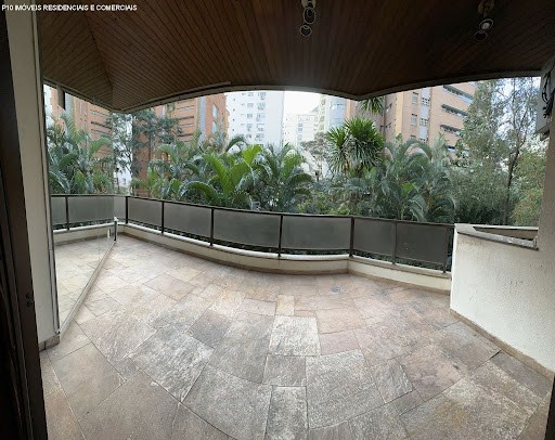 Apartamento, 3 quartos, 197 m² - Foto 1