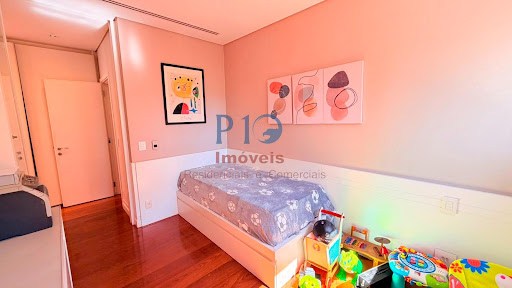 Apartamento, 3 quartos, 291 m² - Foto 2