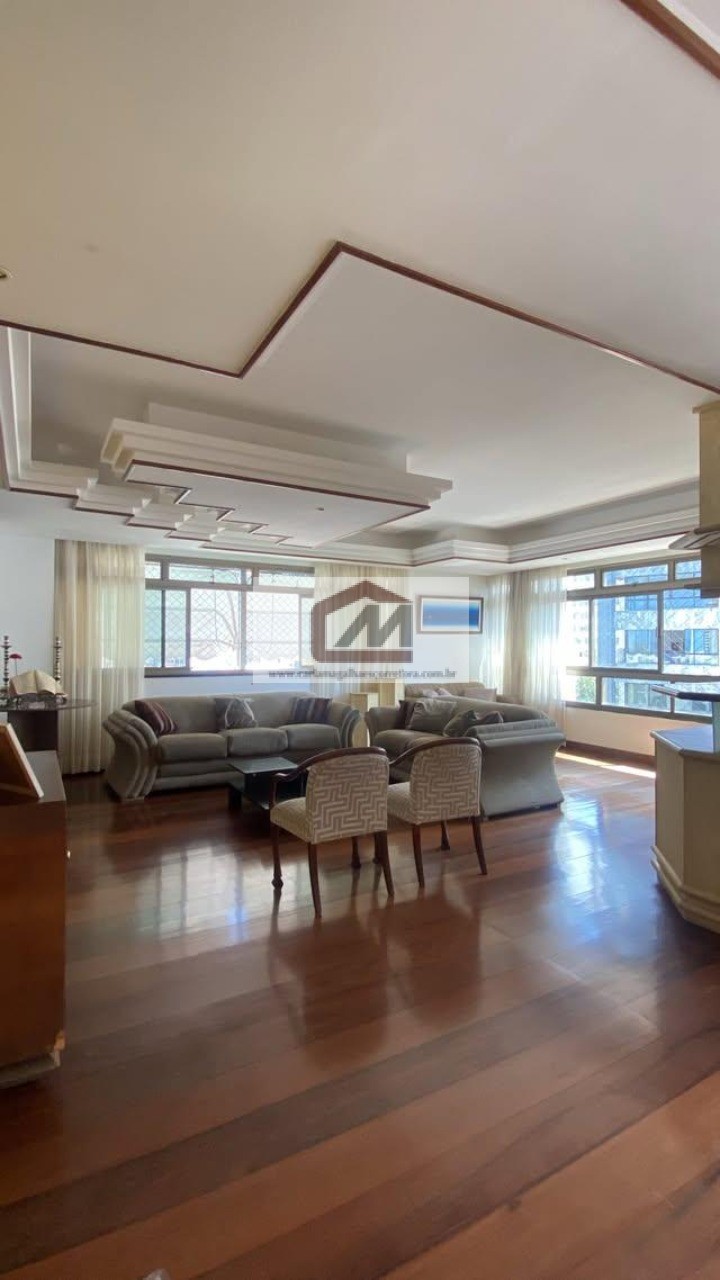 Apartamento, 3 quartos, 245 m² - Foto 1