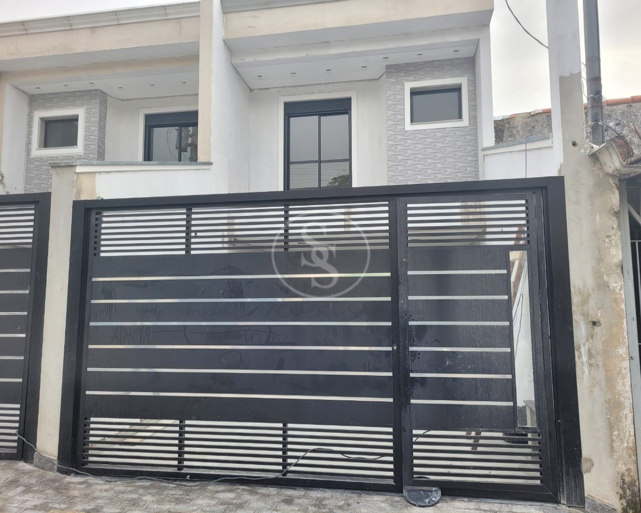 Sobrado, 3 quartos, 200 m² - Foto 1