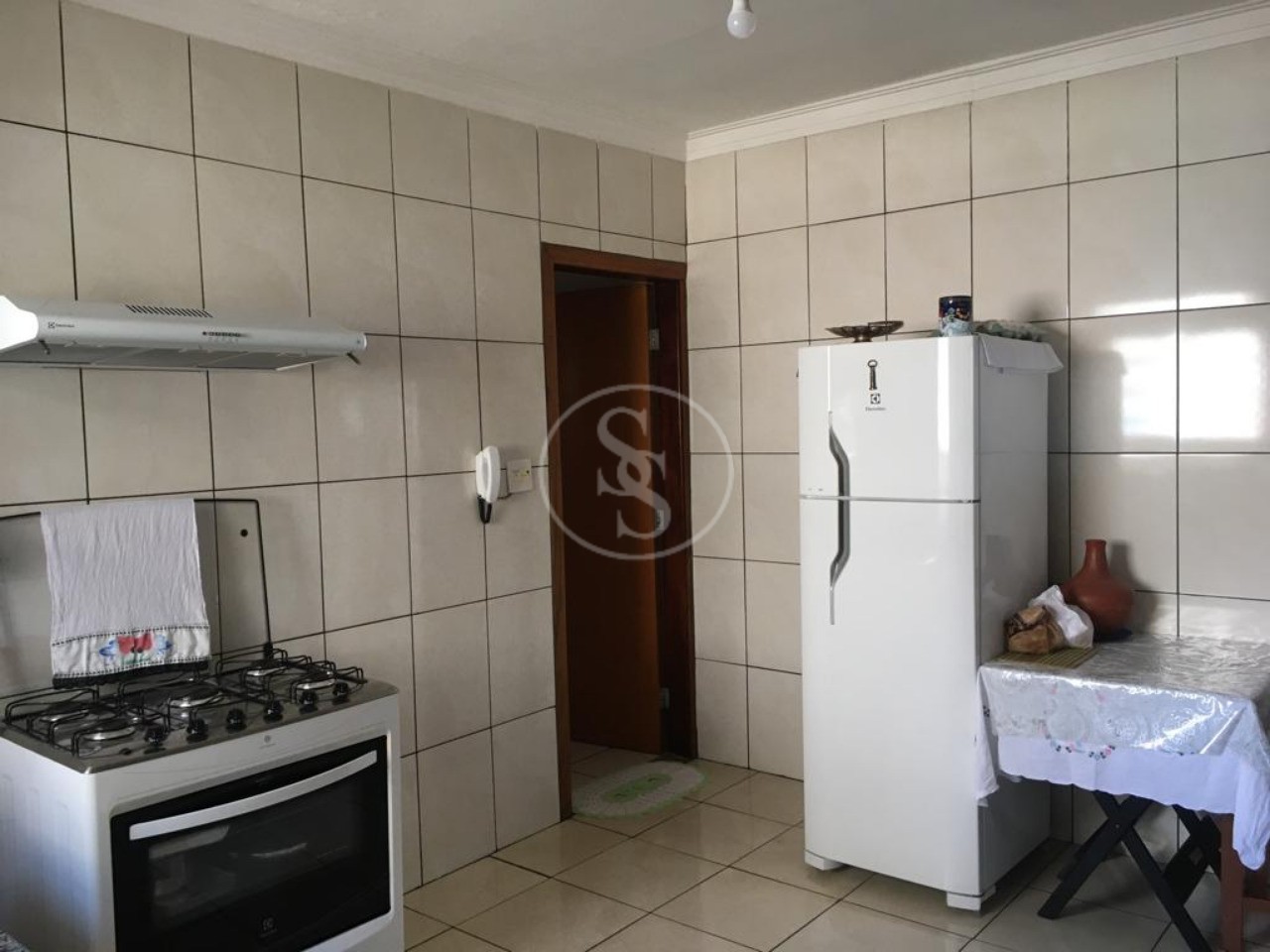 Casa à venda com 2 quartos, 125m² - Foto 5
