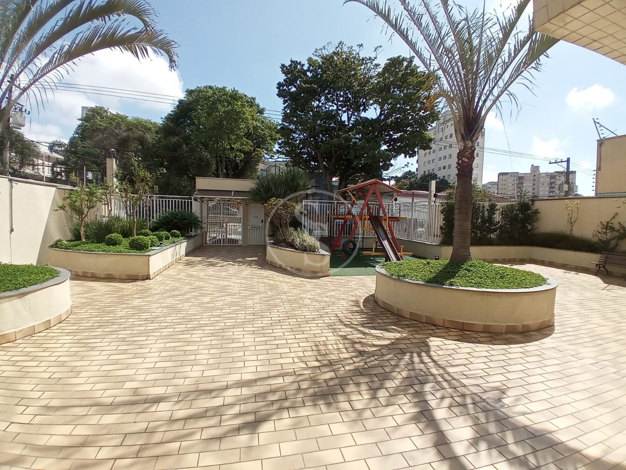 Apartamento à venda com 3 quartos, 81m² - Foto 22