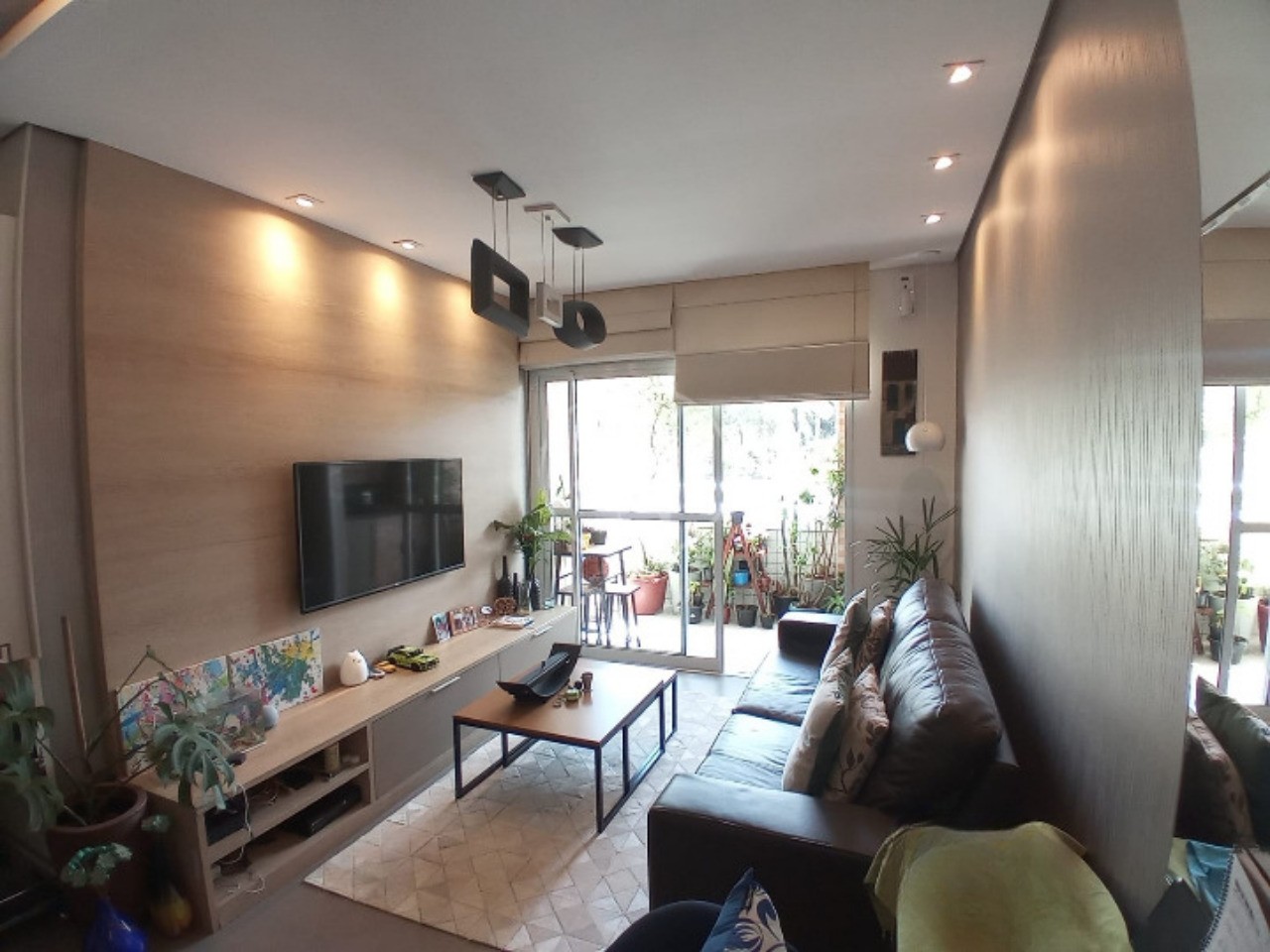 Apartamento à venda com 3 quartos, 81m² - Foto 1