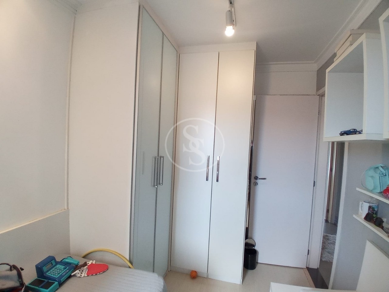 Apartamento à venda com 3 quartos, 81m² - Foto 15