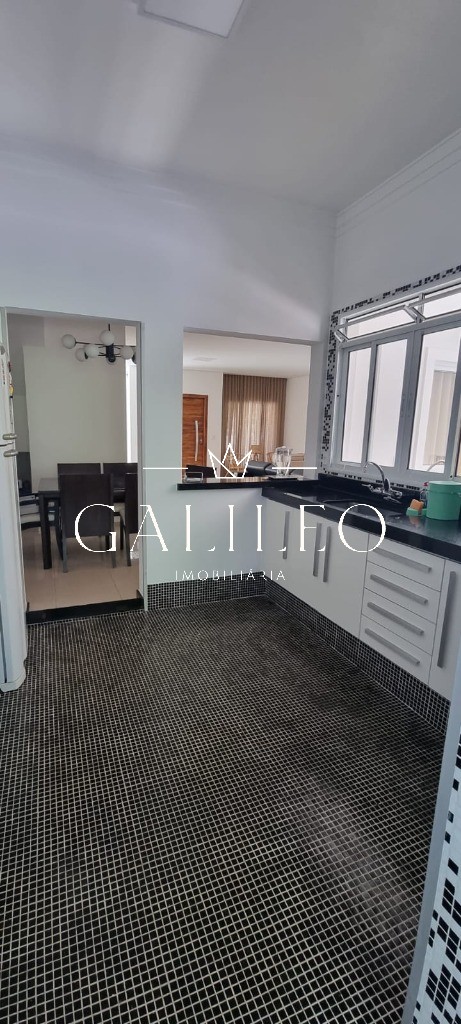 Casa, 3 quartos, 245 m² - Foto 37