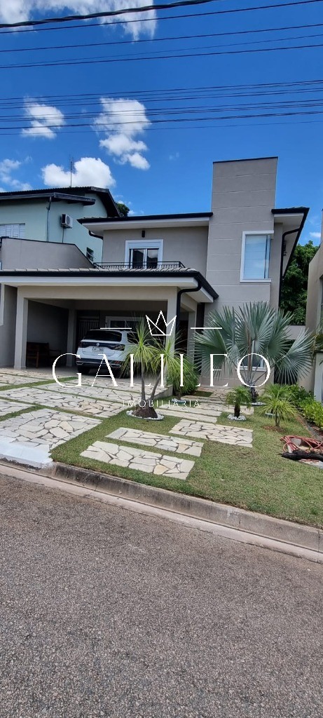 Casa, 3 quartos, 245 m² - Foto 1