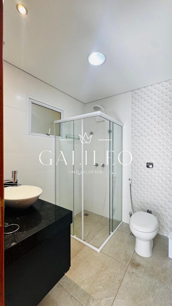Casa, 3 quartos, 233 m² - Foto 3