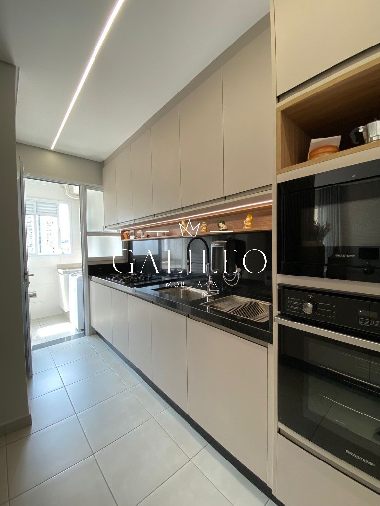 Apartamento, 3 quartos, 130 m² - Foto 2