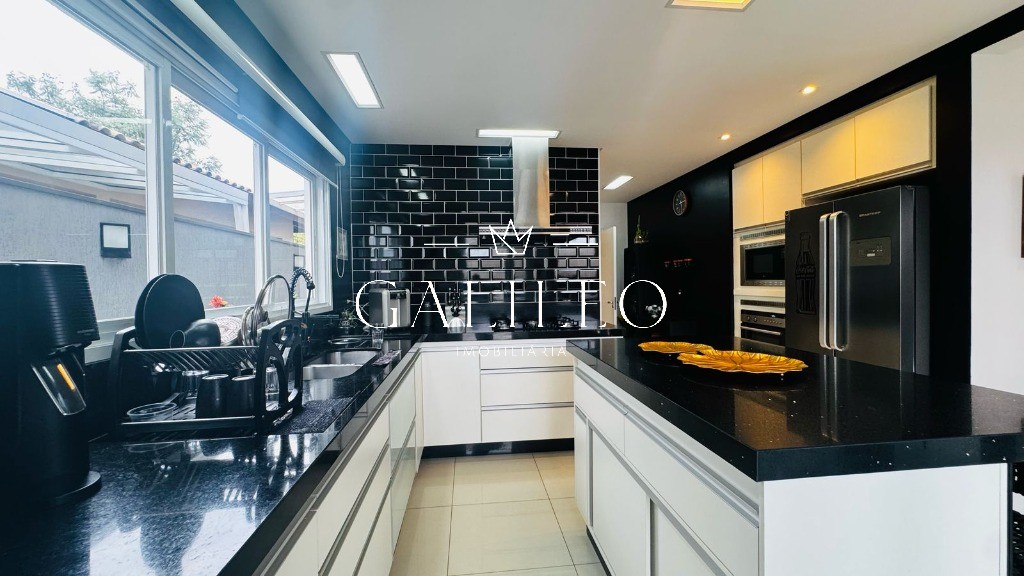 Casa, 3 quartos, 318 m² - Foto 9