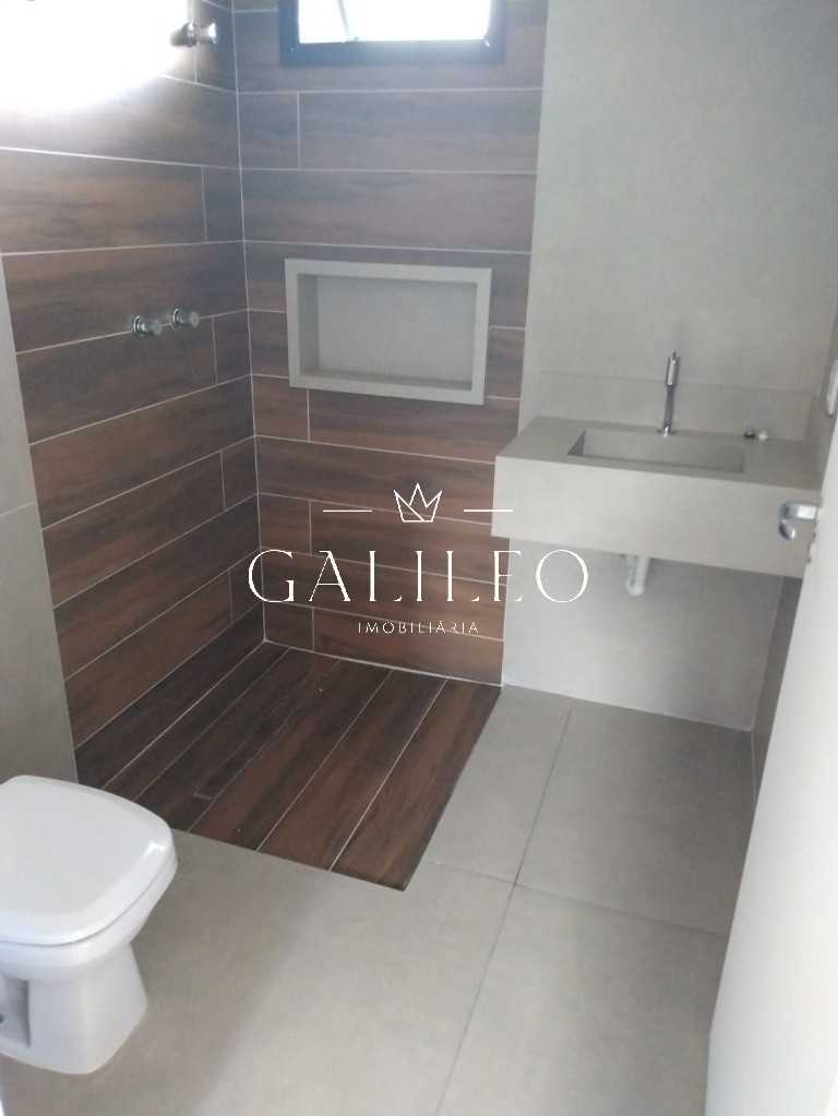 Casa, 3 quartos, 168 m² - Foto 2