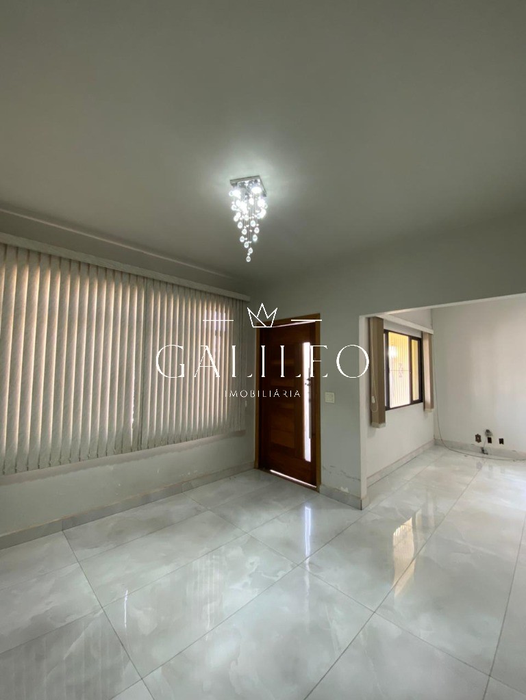 Casa, 3 quartos, 200 m² - Foto 1