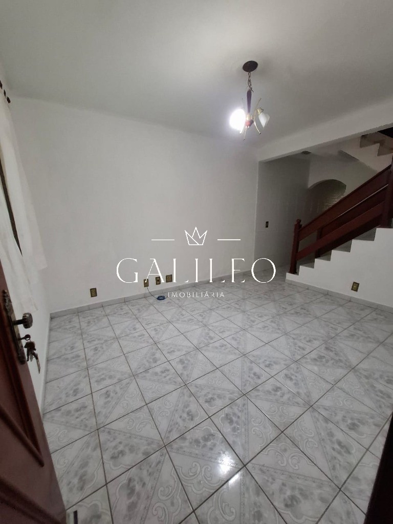 Casa, 3 quartos, 168 m² - Foto 2