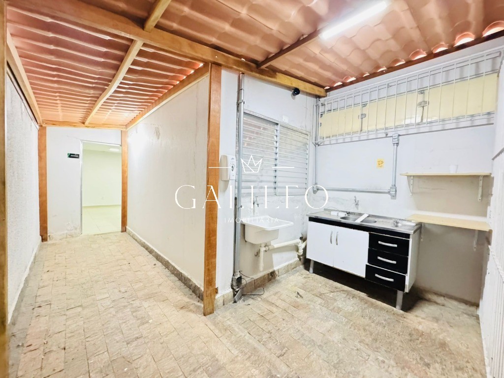 Comercial em CENTRO, JUNDIAÍ - Imóvel Comercial Espaçoso no Centro de Jundiaí: 4 Salas, 2 Banheiros, 2 Vagas de Garagem - 230m² - Venda ou Locação - Foto 13