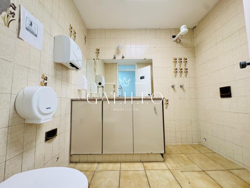 Comercial em CENTRO, JUNDIAÍ - Imóvel Comercial Espaçoso no Centro de Jundiaí: 4 Salas, 2 Banheiros, 2 Vagas de Garagem - 230m² - Venda ou Locação - Foto 18