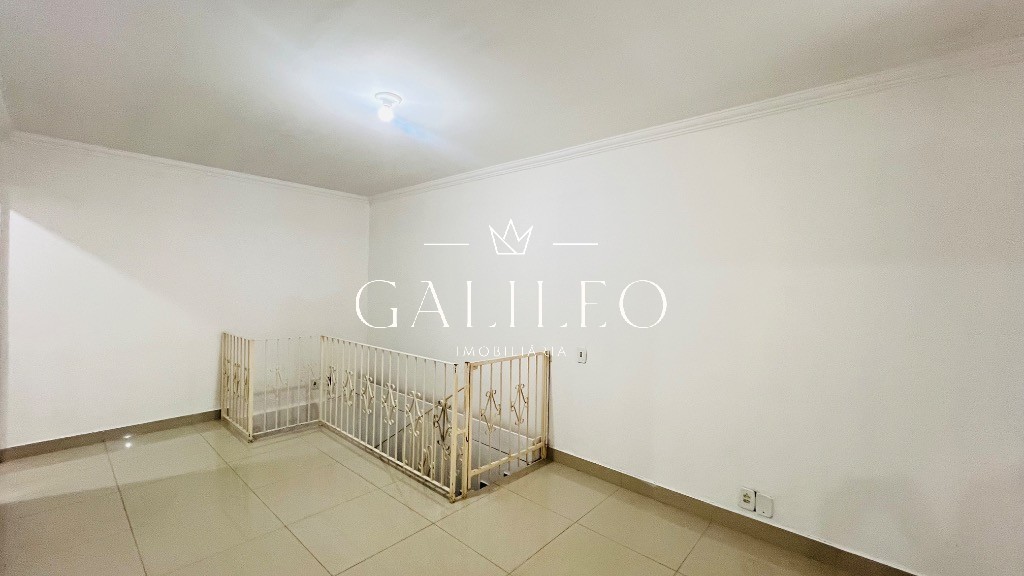 Comercial em VILA RAFAEL DE OLIVEIRA, JUNDIAÍ - Casa Comercial de Alto Padrão em Jundiaí-SP - Vila Rafael de Oliveira: 4 Quartos, 1 Suíte, 3 Salas, 3 Banheiros, 3 Vagas de Garagem - 230m². Venha conhecer! - Foto 22