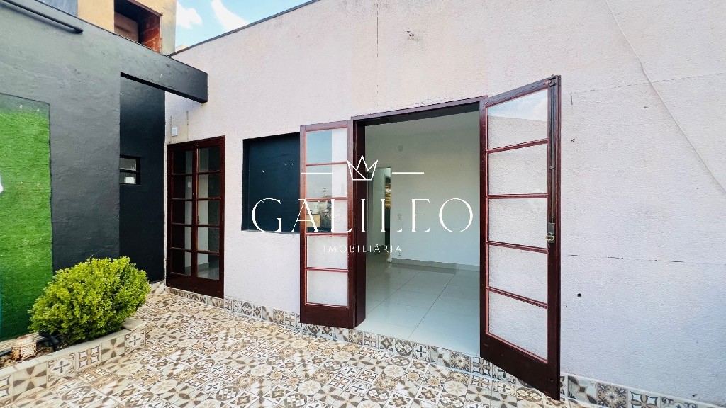 Comercial em VILA RAFAEL DE OLIVEIRA, JUNDIAÍ - Casa Comercial de Alto Padrão em Jundiaí-SP - Vila Rafael de Oliveira: 4 Quartos, 1 Suíte, 3 Salas, 3 Banheiros, 3 Vagas de Garagem - 230m². Venha conhecer! - Foto 21