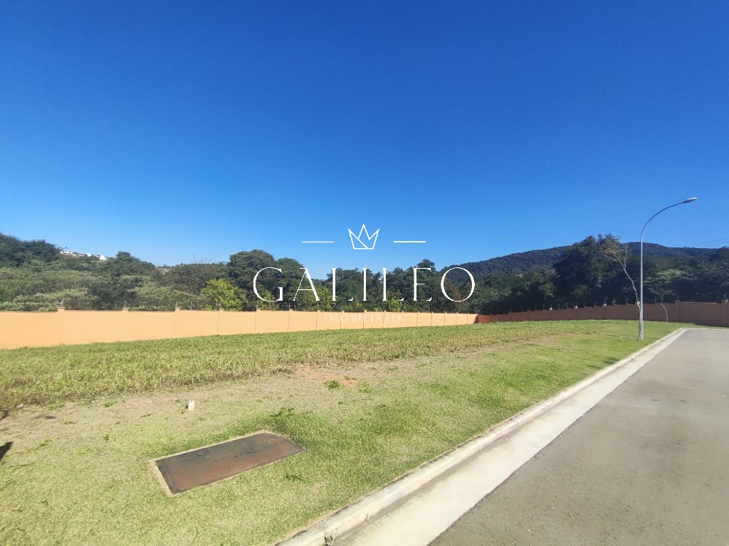 Terreno em Alphaville, JUNDIAÍ - Terreno de 813m² em condomínio exclusivo no Alphaville, Jundiaí-SP: sua chance de construir o seu paraíso!