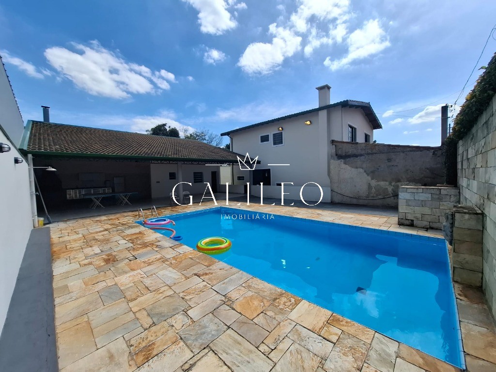 Casa em JADIM SÃO DOMINGOS, CAMPO LIMPO PAULISTA - CASA COM 04 DORMITÓRIOS - 01 SUÍTE - COM PISCINA EM ALVENARIA E CHURRASQUEIRA EM CAMPO LIMPO PAULISTA - SP