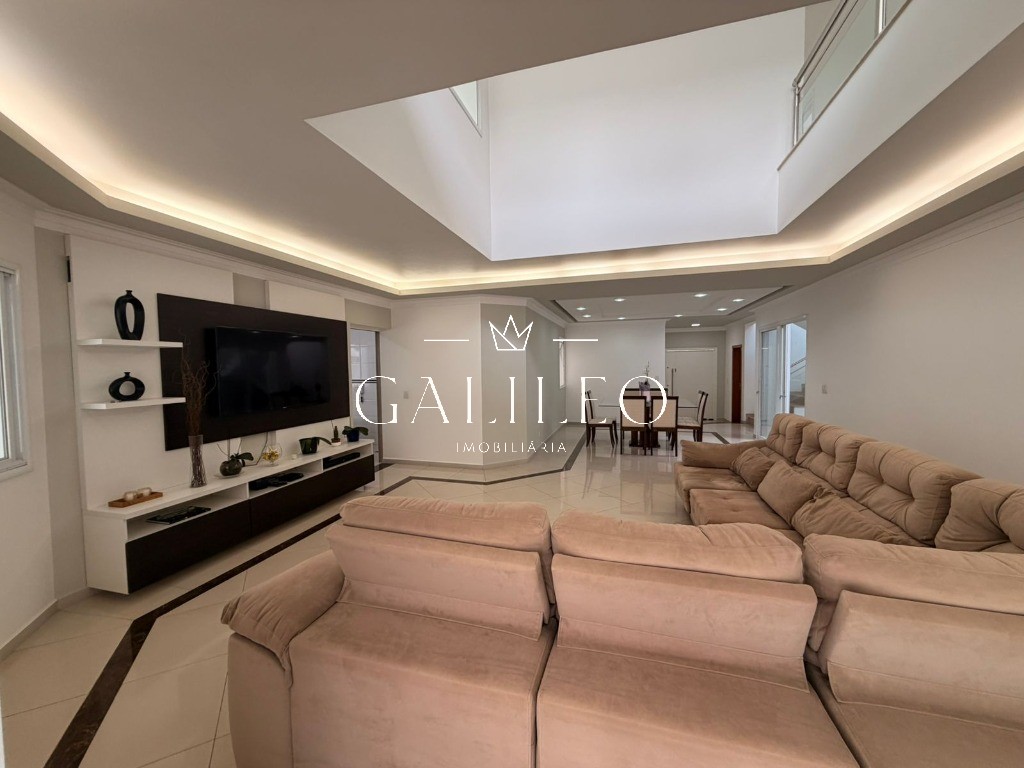 Condominio em JUNDIAÍ MIRIM, JUNDIAÍ - Casa de Luxo em Condomínio à Venda em Caxambu - 5 quartos, 5 suítes, 2 salas, 8 banheiros, 6 vagas, 390m²