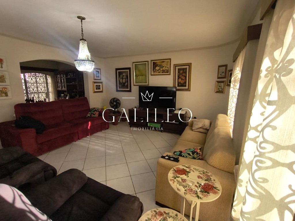 Casa em JARDIM DAS SAMAMBAIAS, JUNDIAÍ - Imperdível oportunidade: Casa à venda em Jundiaí-SP, no Jardim das Samambaias, com 4 quartos, 2 suítes e 308m² de luxo!