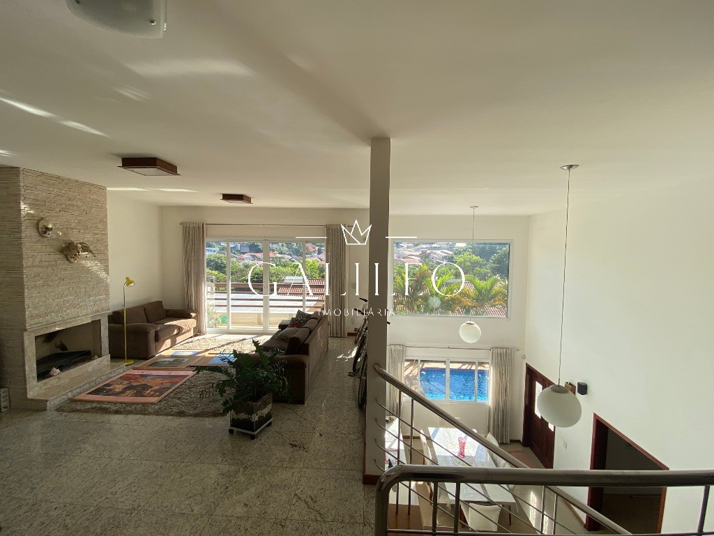 Casa em JARDIM PAULISTA I, JUNDIAÍ - Imperdível casa à venda em Jundiaí-SP, no Jardim Paulista I: 3 quartos, 3 suítes, 3 salas, 7 vagas de garagem, 350m².