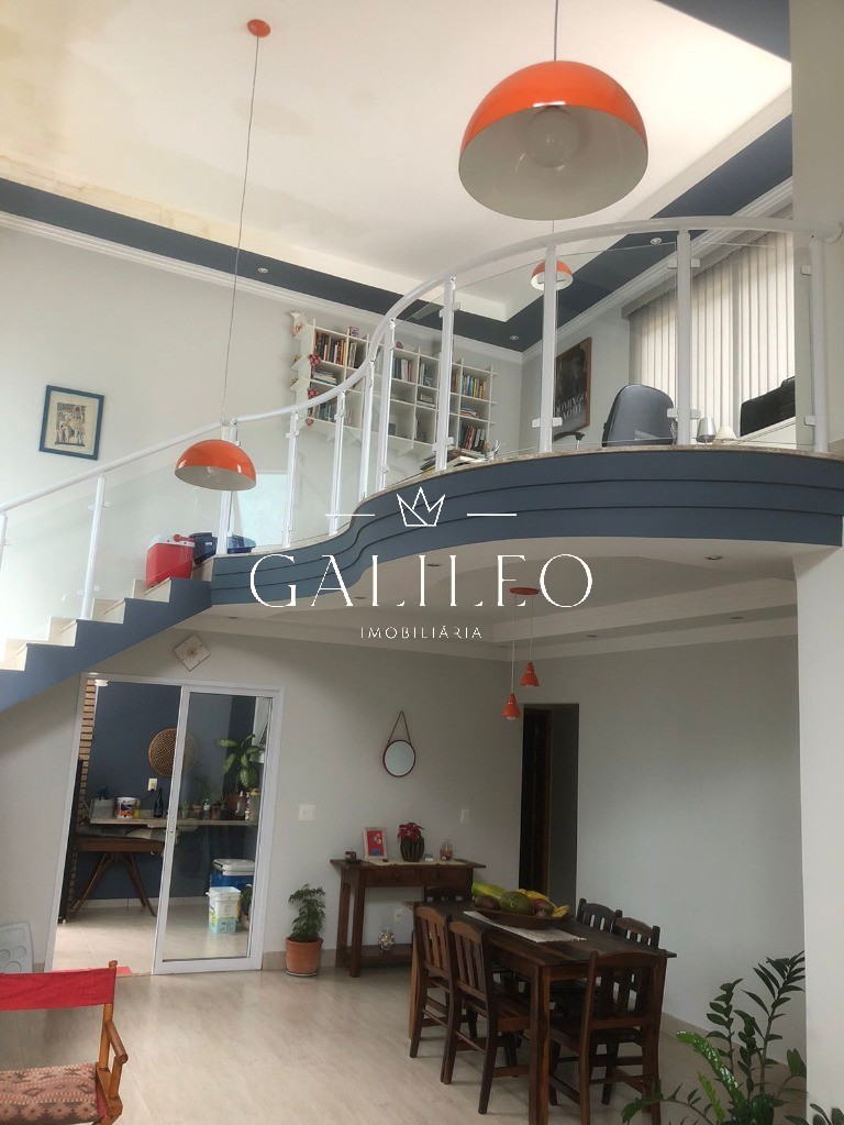 Condomínio em Mina, Itupeva - Imperdível! Casa em condomínio com 3 quartos, suíte, 2 salas, 3 banheiros, 4 vagas em Itupeva-SP, bairro Mina - 190m².