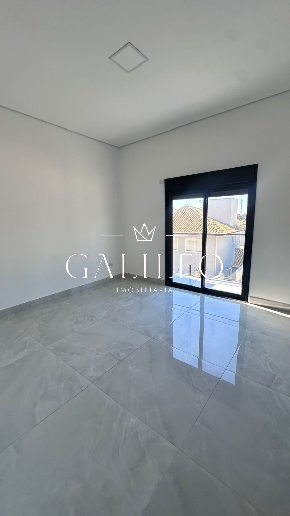 Condomínio em LOTEAMENTO VILLAGGIO DI SAN FRANCISCO, JUNDIAÍ - Casa em Condomínio à Venda em Jundiaí-SP, Bairro Loteamento Villaggio Di San Francisco: 3 Quartos, 2 Suítes, 2 Salas, 4 Vagas de Garagem! - Foto 4