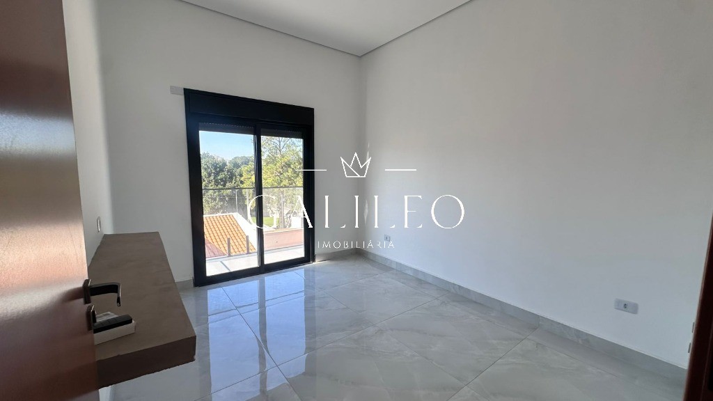 Condomínio em LOTEAMENTO VILLAGGIO DI SAN FRANCISCO, JUNDIAÍ - Casa em Condomínio à Venda em Jundiaí-SP, Bairro Loteamento Villaggio Di San Francisco: 3 Quartos, 2 Suítes, 2 Salas, 4 Vagas de Garagem! - Foto 8